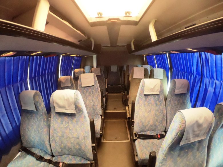 Салон автобус