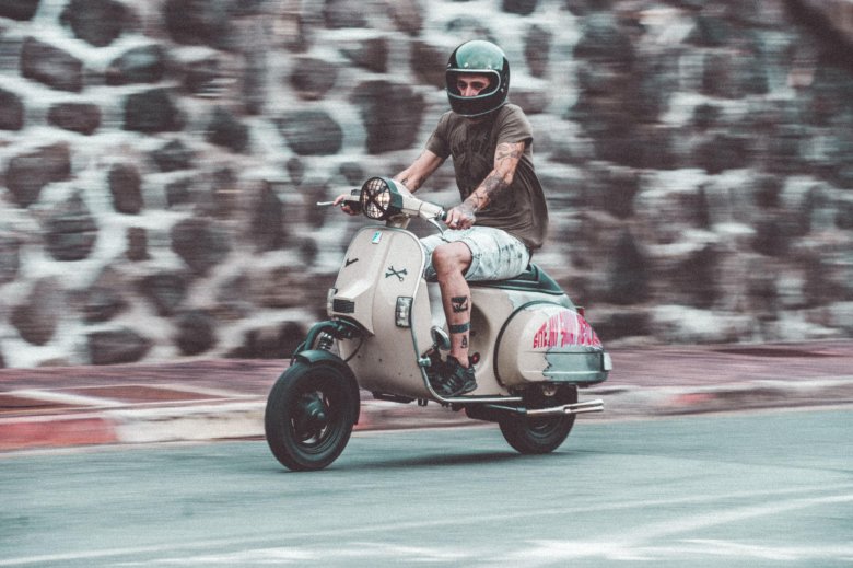 Веспа мотороллер