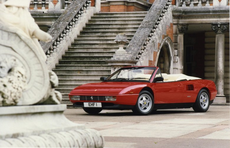 Ferrari mondial cabriolet (1983–1989 г.)