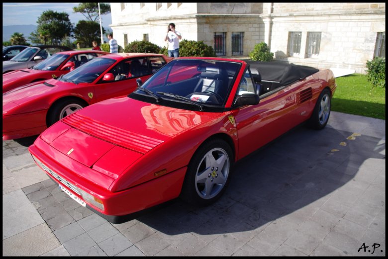 Ferrari mondial cabriolet