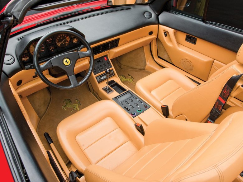1989 ferrari 328 gts .