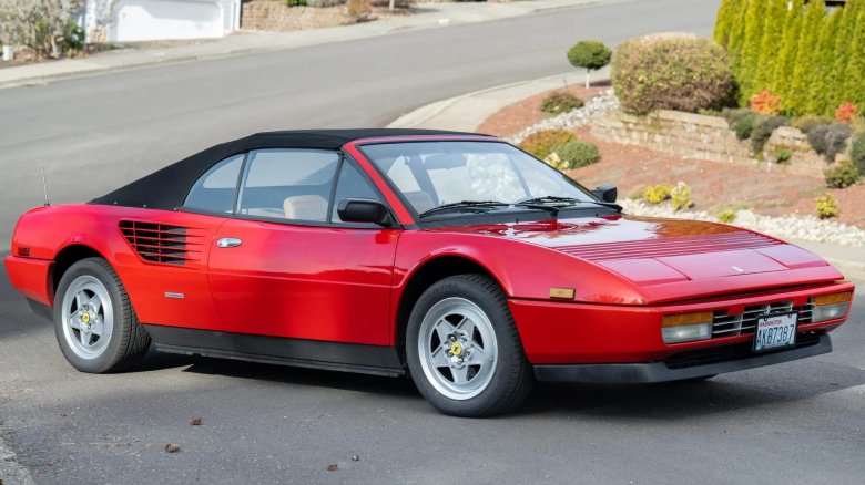 Ferrari mondial cabriolet