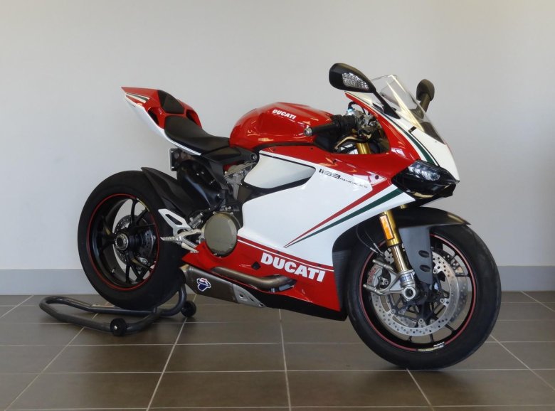 Электромотоцикл дукати панигале