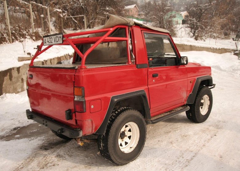 Daihatsu rocky a 200