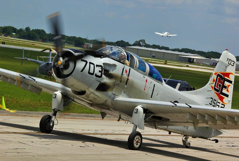 Douglas a-1 skyraider