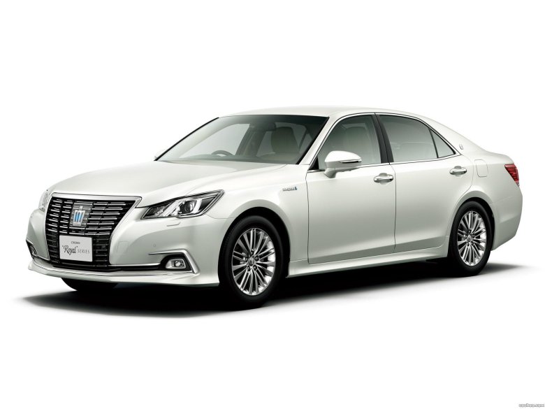 Toyota crown s210 royal saloon