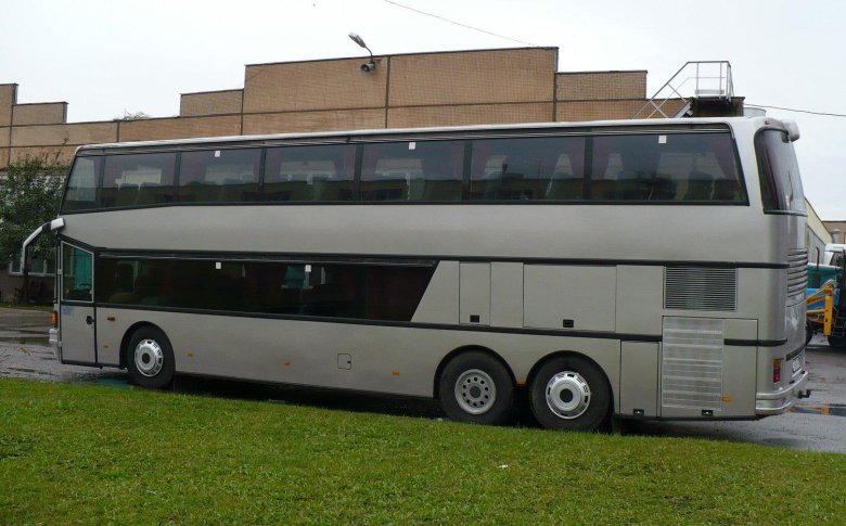 Автобус neoplan megaliner