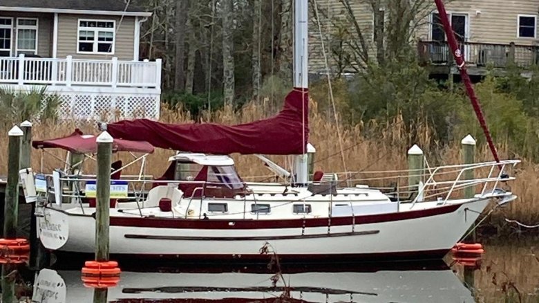 Яхта парусная