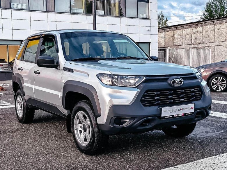 Лада нива тревел серый металлик