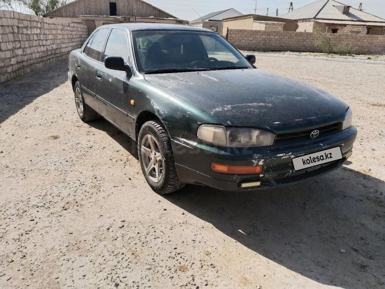 Тойота камри 1992 года 2.2 литра