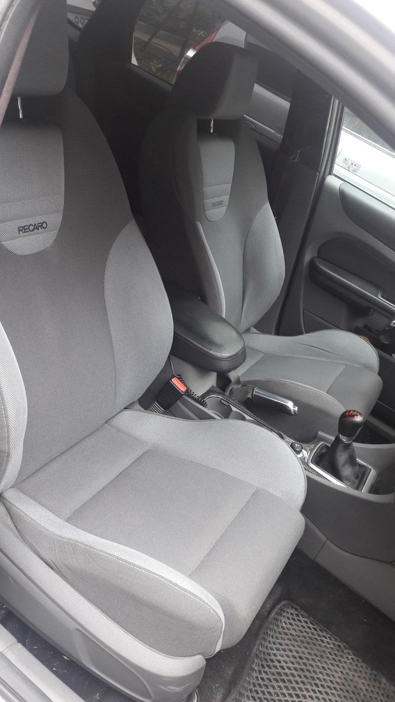 Ford focus 2005 hatchback