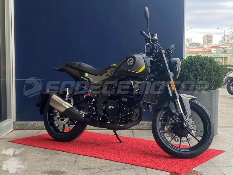 Benelli leoncino 500