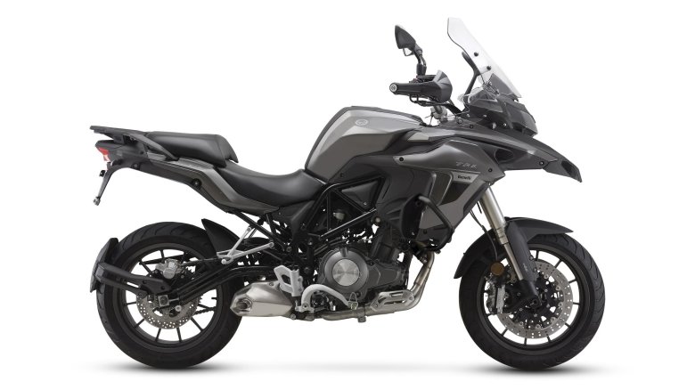 Бенелли трк 502