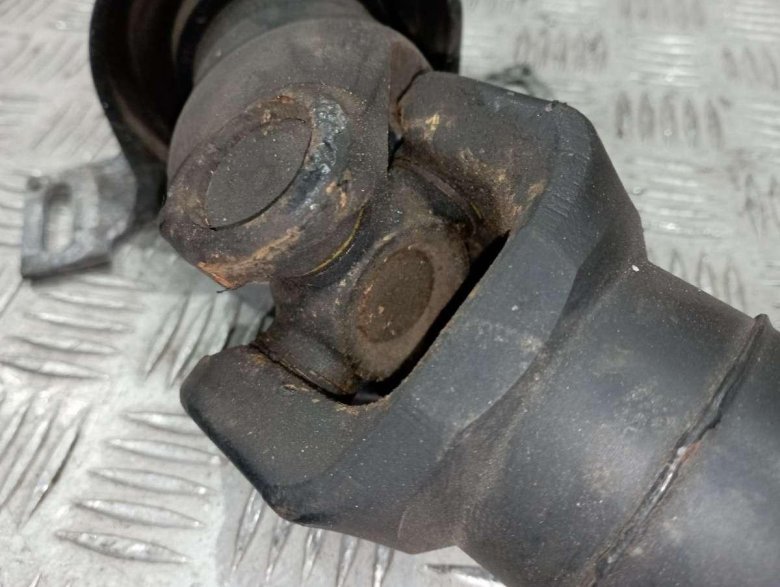 Кардан вал карданный