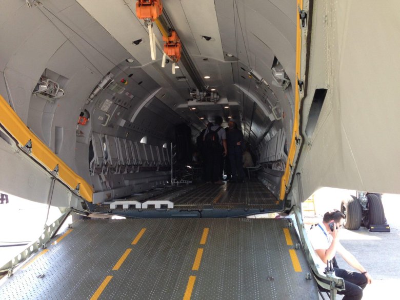 Ил 76 грузовой отсек