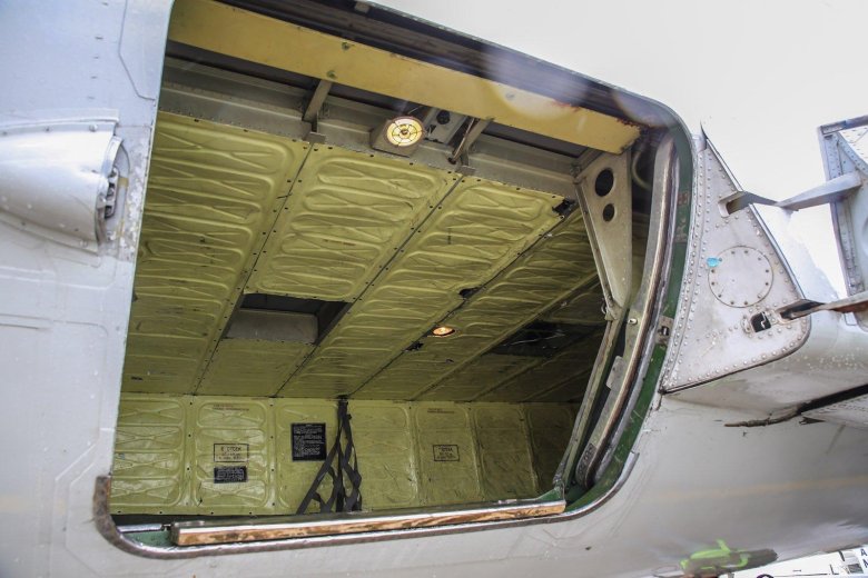 Ту 154 багажный отсек