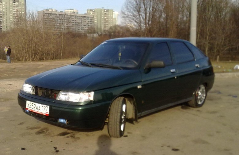 Ваз 2112 тёмно зелёная