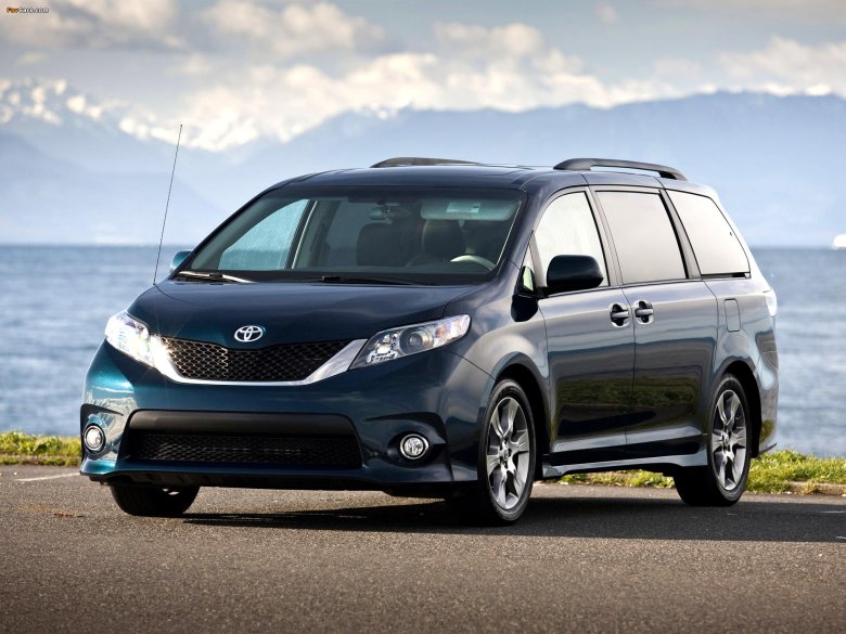 Toyota sienna iii 2010
