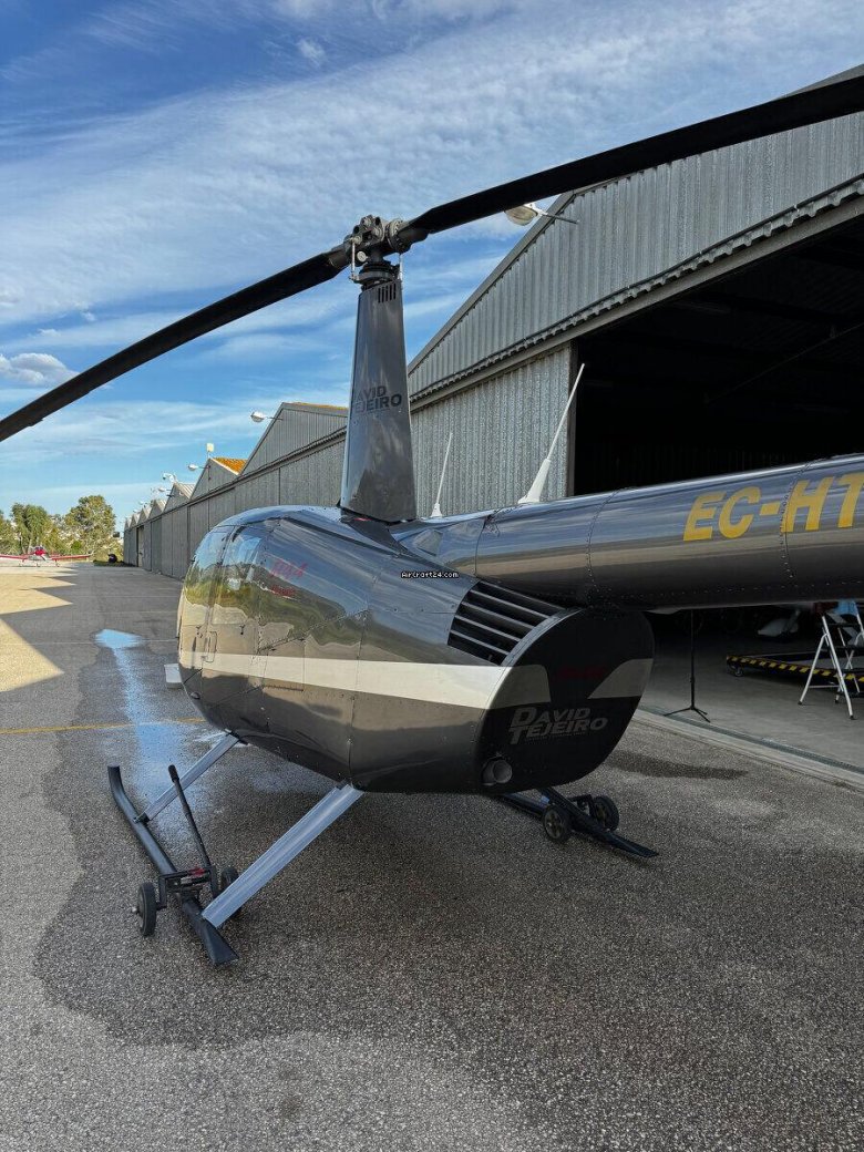 Вертолет робинсон 22