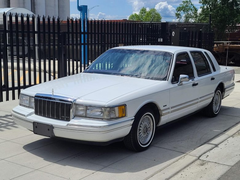 Lincoln town car ii