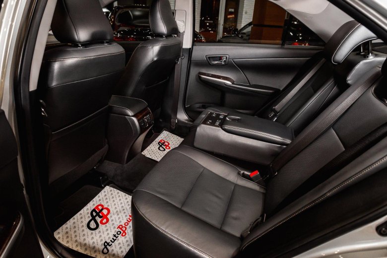 Toyota camry 2017 салон