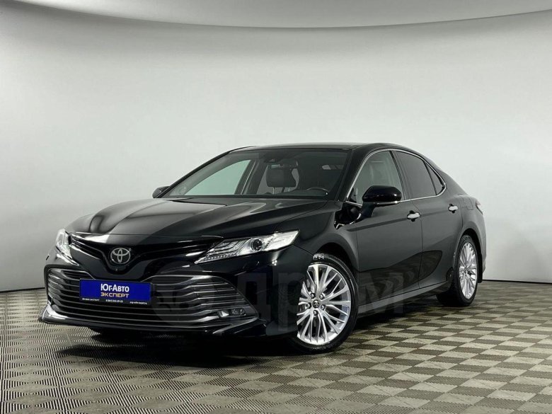 Тойота камри 2018