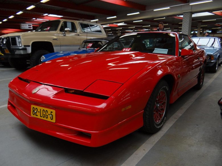 Pontiac firebird 3 поколения