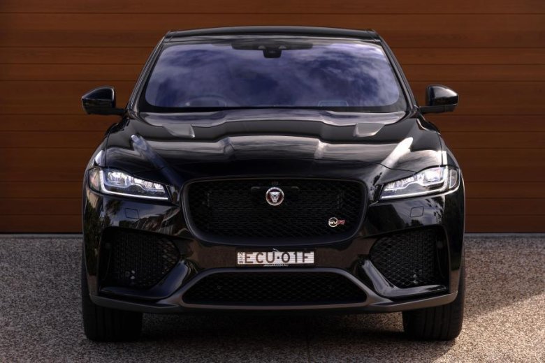 Jaguar f-pace svr 2019