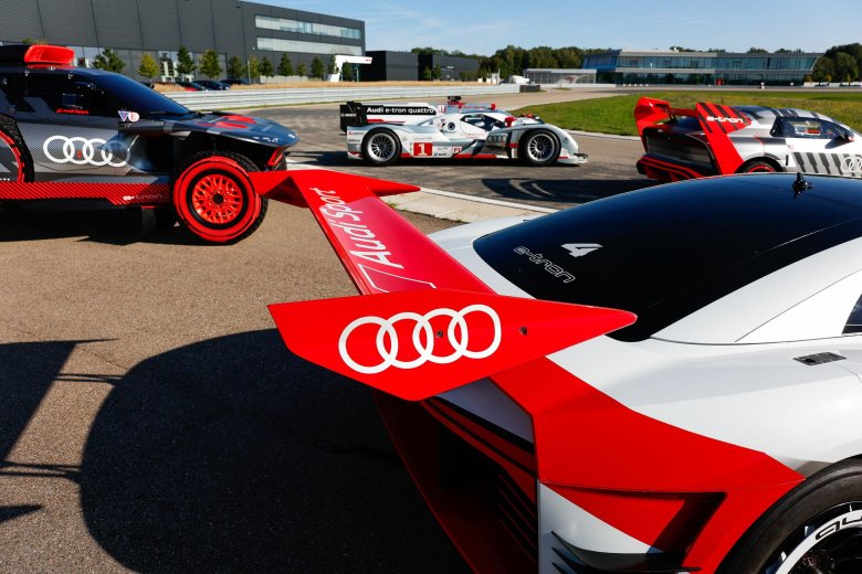 Audi r 18 e tron quattro