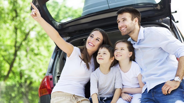 Автомобиль семейный