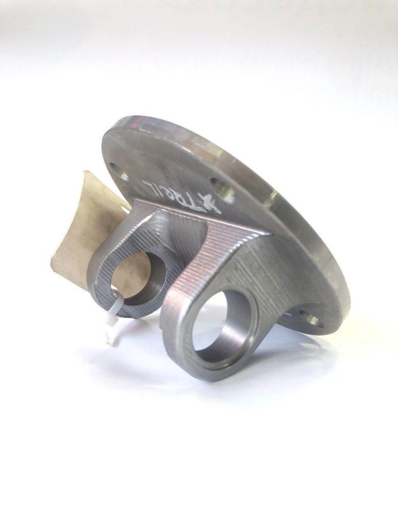 Фланец карданного вала