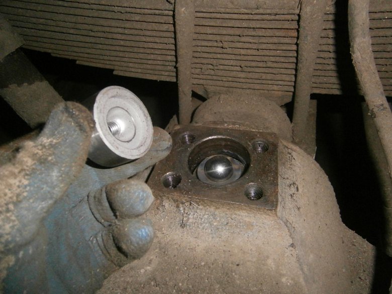 Шкворня на уаз 3303