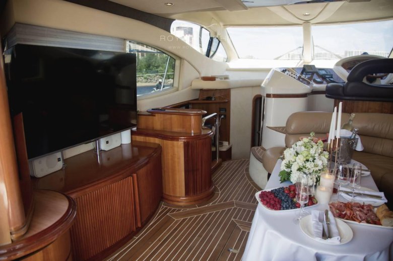 Яхта азимут 55