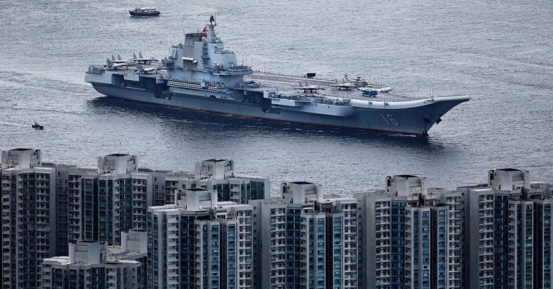 Авианосец варяг ляонин