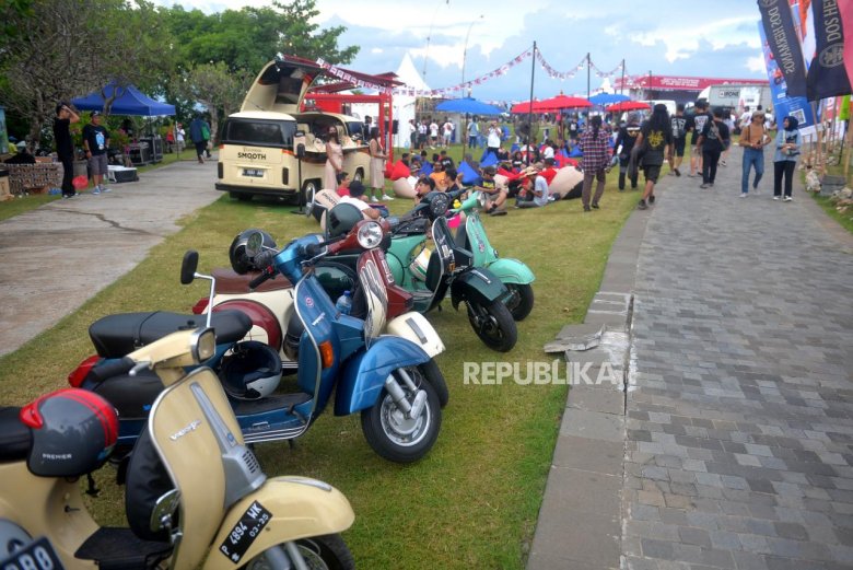 На сокольниках магазин скутеров