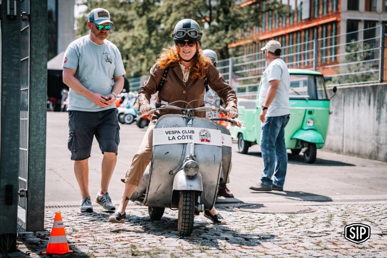 Мотороллер итальянский веспа