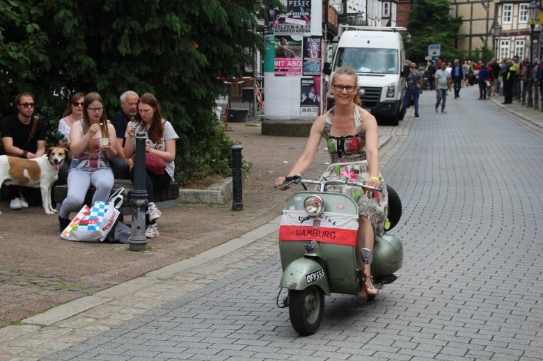 Мотороллер веспа