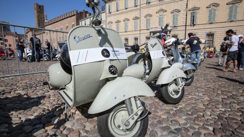 Мотороллер итальянский веспа