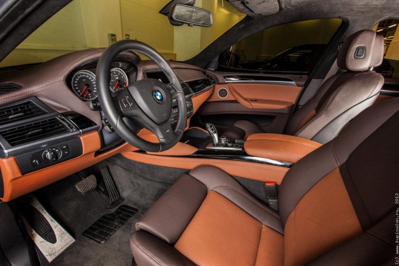 Bmw x6 коричневый салон