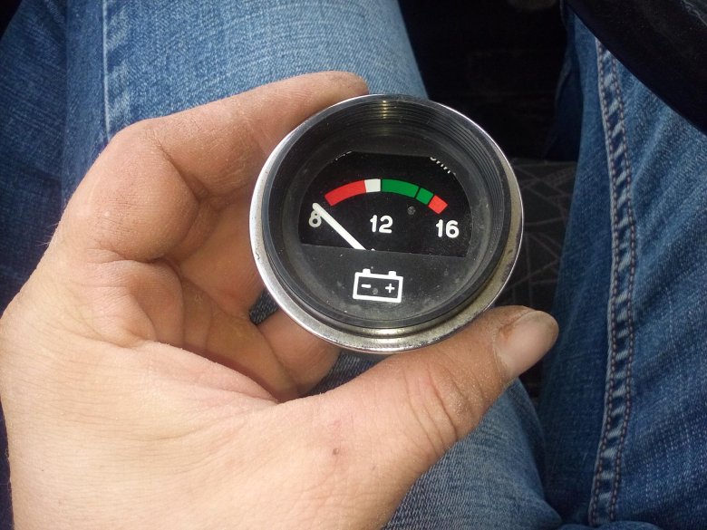 Электронный вольтметр ваз 2105