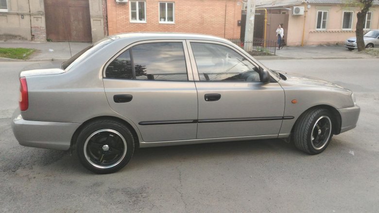 Хендай акцент на дисках