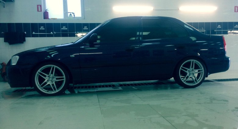 Хендай акцент на 17 дисках