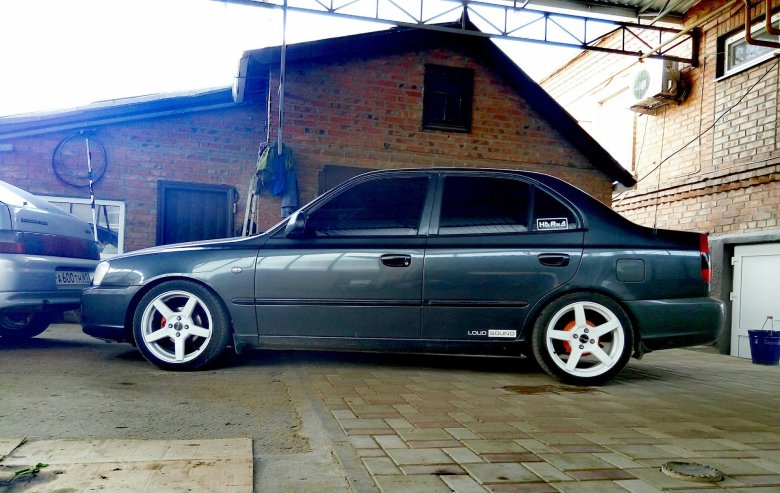 Hyundai accent r16 занижение