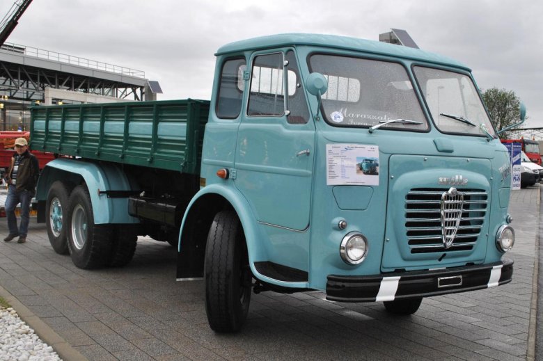 Грузовик альфа ромео