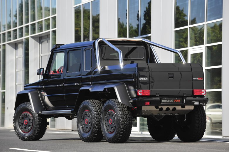 Mercedes benz g63 amg 6x6 brabus