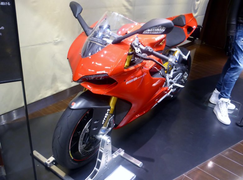 Ducati panigale v 4