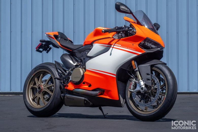 Ducati superleggera