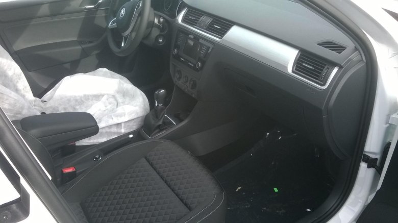 Шкода рапид 2019 максимальная комплектация