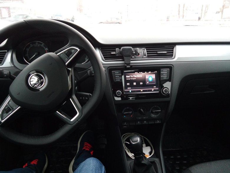 Максимальная комплектация шкода рапид 2018