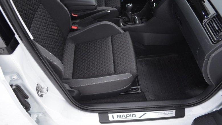 Шкода рапид 2018 интерьер